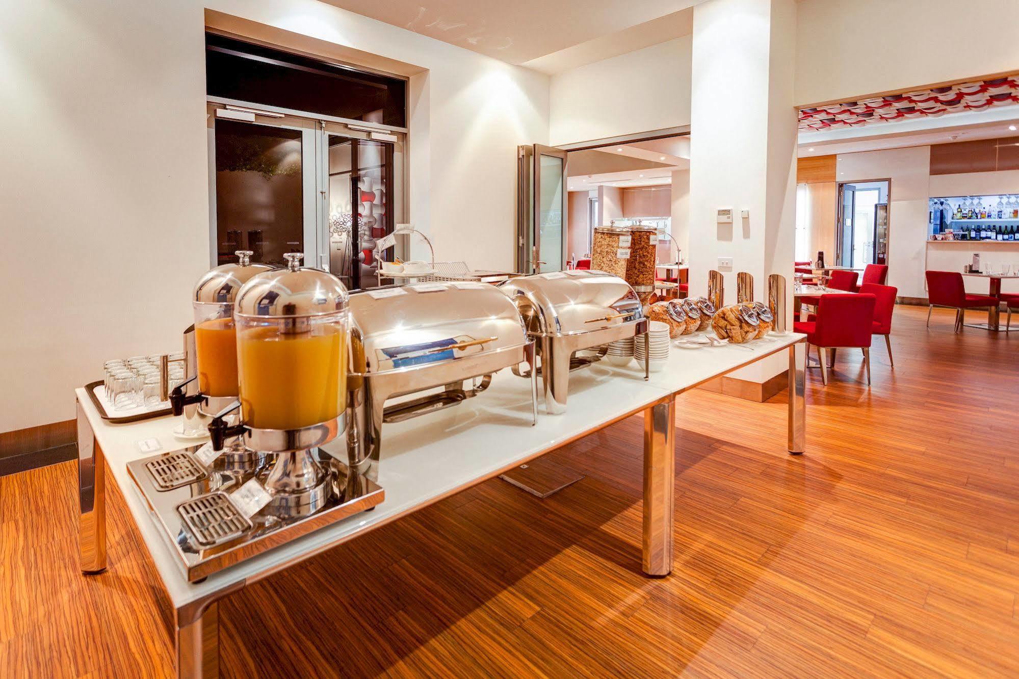 Mantra Charles Hotel Лонсестон Екстер'єр фото